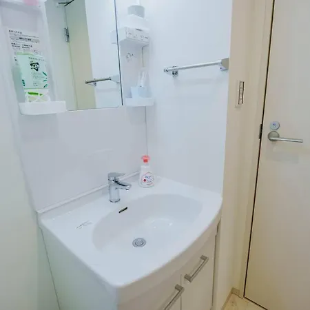 F Newly Renovated Hotel, Direct Access To Ueno, Asakusa, Disneyland, Airport โตเกียว ภายนอก รูปภาพ