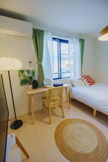 F Newly Renovated Hotel, Direct Access To Ueno, Asakusa, Disneyland, Airport