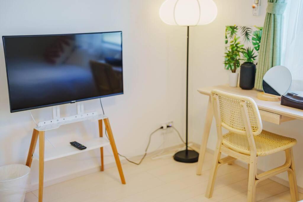 F Newly Renovated Hotel, Direct Access To Ueno, Asakusa, Disneyland, Airport * 東京都